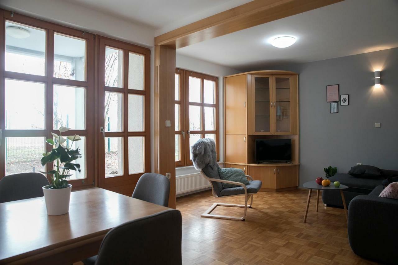 Apartma Spelca Banovci Εξωτερικό φωτογραφία